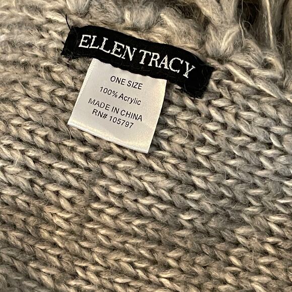 Ellen Tracy Gray Shawl with Fringes One Size 100% Acrylic - Picture 3 of 3